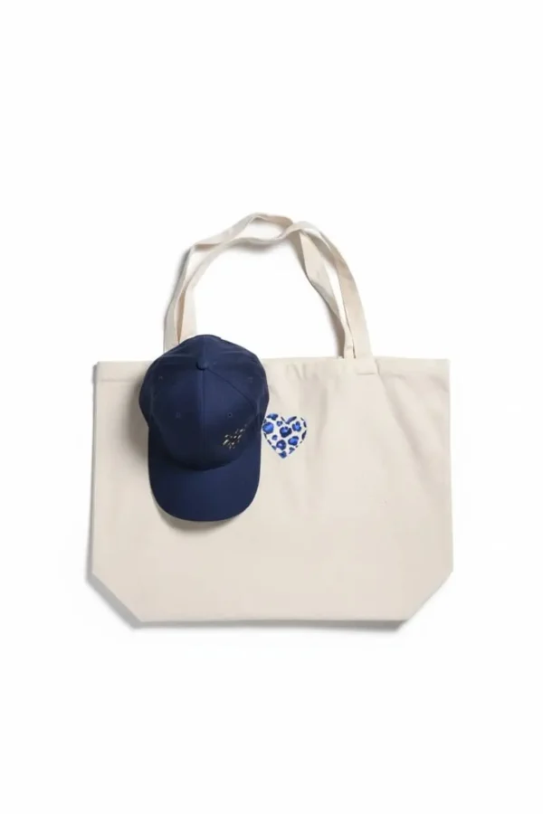 6261022F-64F3-4230-9839-18C77DD18674 Tote-Bags — Plus Que Du Bleu